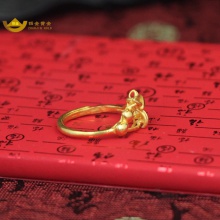 招金 浪漫蝴蝶足金黄金戒指 Au999 3.55克